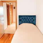 Lejlighed Bosphorus View Oasis 3 Br- 2 Ba *