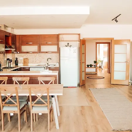 דירה Bosphorus View Oasis 3 Br- 2 Ba *