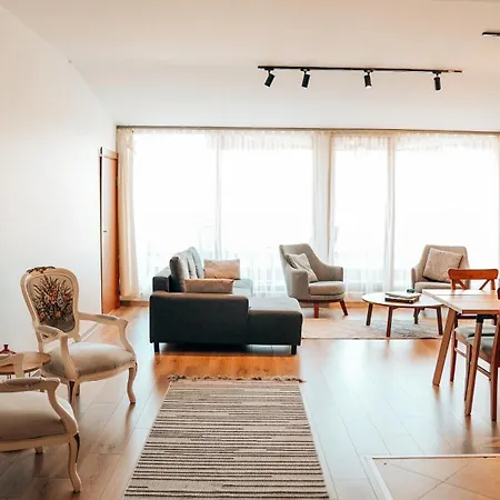 Bosphorus View Oasis 3 Br- 2 Ba דירה