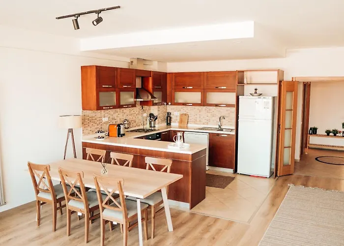 Bosphorus View Oasis 3 Br- 2 Ba * اسطنبول